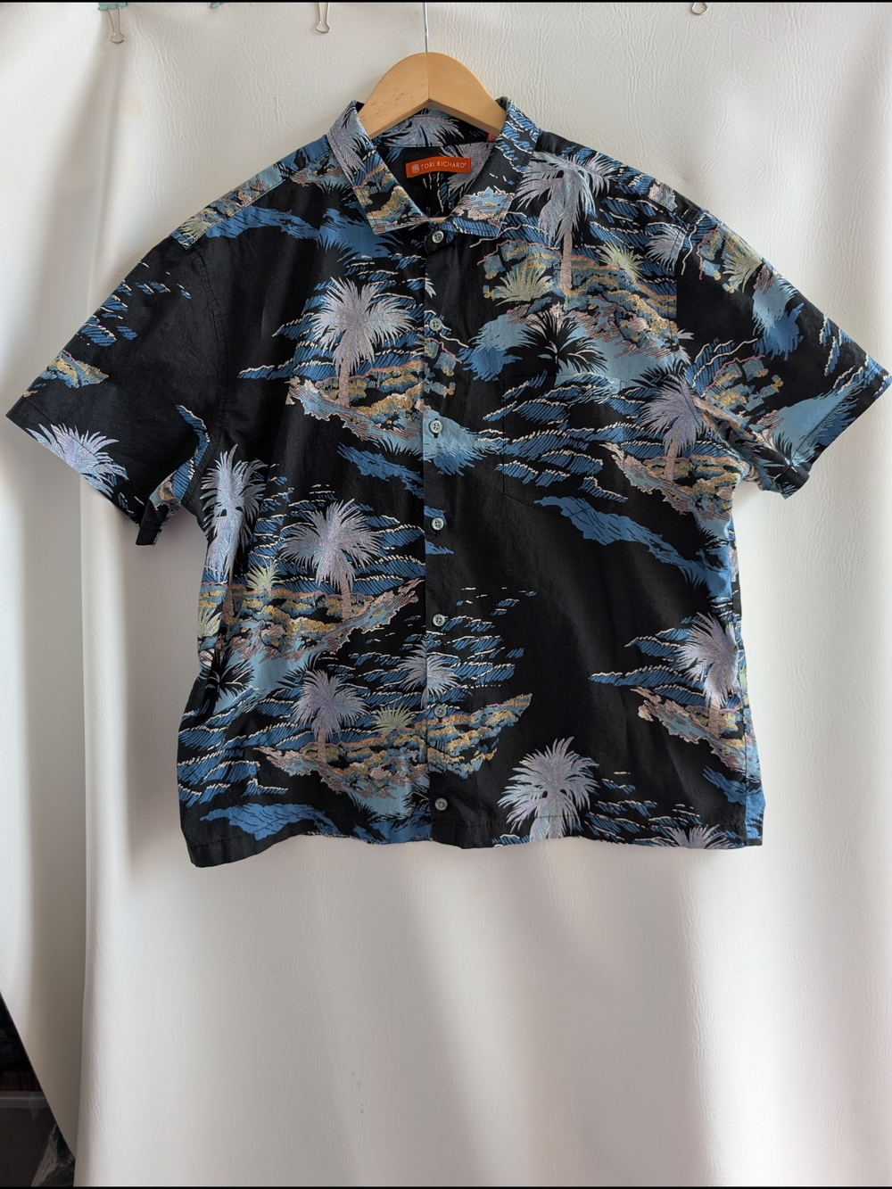 Tori Richard Black Tropical Print Cotton Lawn Hawaiian Camp Shirt Short-Sleeve